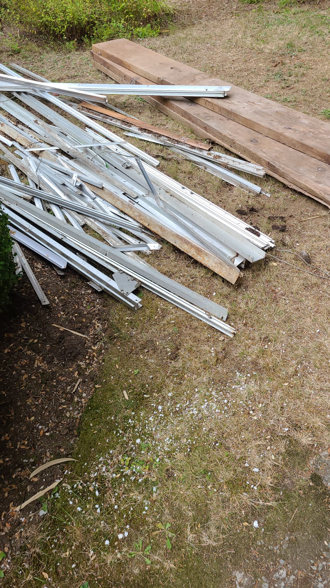 Construction debris removal in Maple Ridge by Kinsley Junk Removal
